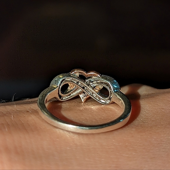 Diamond Heart/Infinity Ring 1/6 ctw 10K Two-Tone Gold - Picture 4 of 4